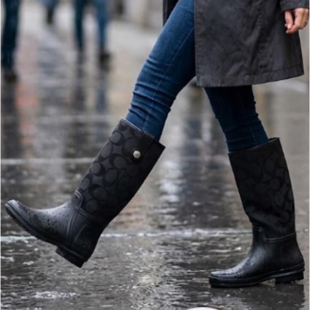 Black Knee-High raining Boots